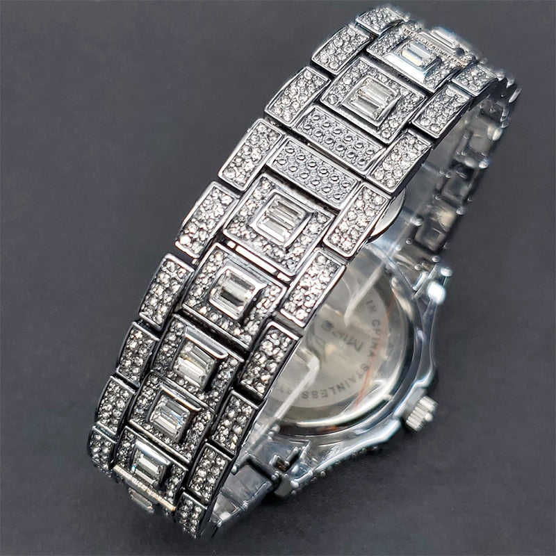 Fully Flooded Quartz Watch