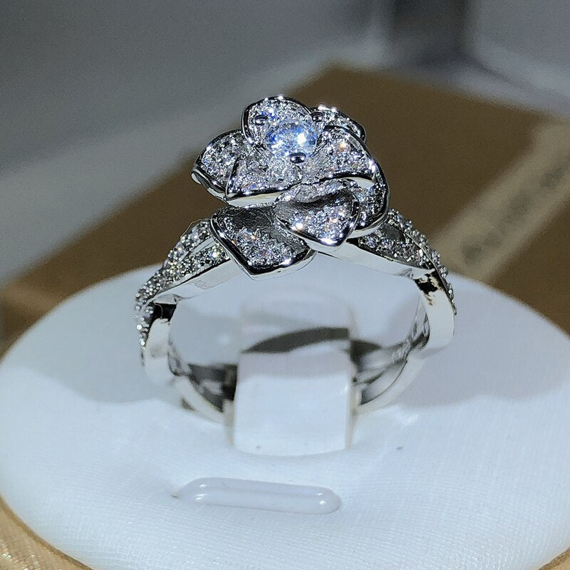 InterTwined Three-Dimensional Rose White Full Diamond Ring